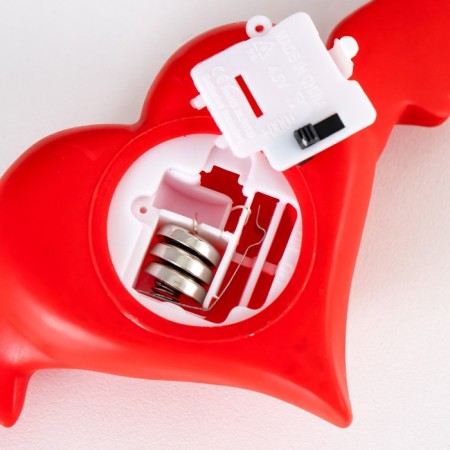Night -hearted heart with wings LED red 7x14.3x3.8 cm Risalux-4