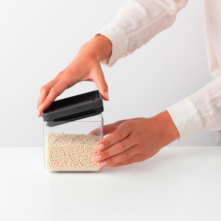 Rectangular container Brabantia Tasty+, dark gray color, 0.7 l-1