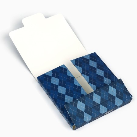 Square chocolate box “Male”, 10.2 x 10.2 x 1.4 cm-3