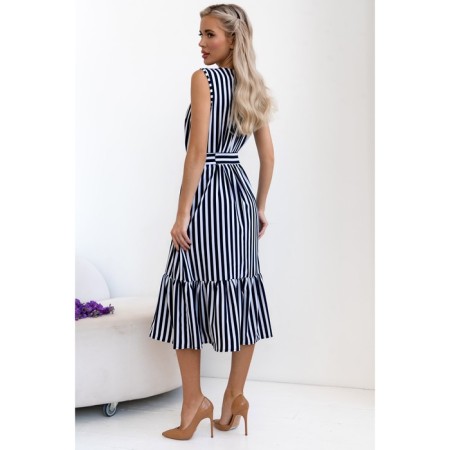 Women's dress, size 52-5