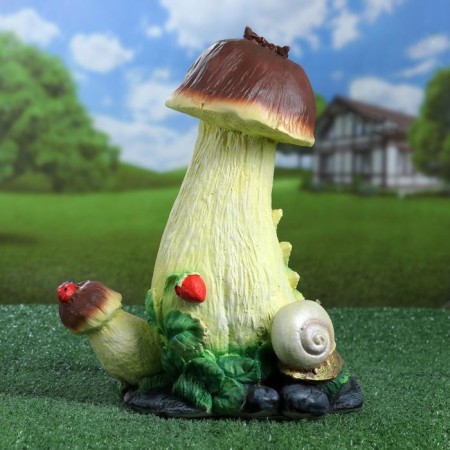 Garden figure "Mushroom with berry and snail" 34cm-2