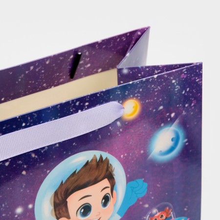 Gift package laminated, packaging, “you are just space”, rainbow holography, ml 23 x 27 x 11.5 cm-4