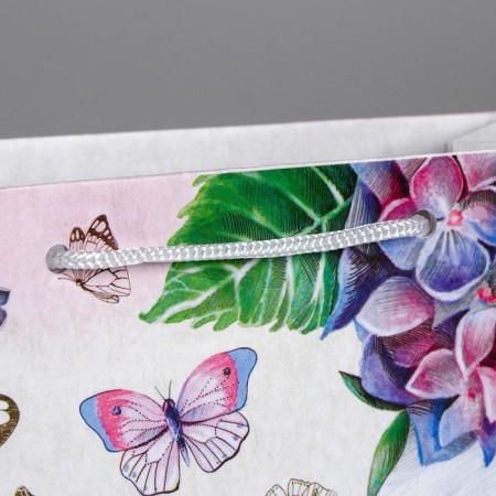 Package Gift Laminated Vertical, packaging, "delicate hydrangeas", MS 18 x 23 x 8 cm-2