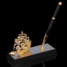 Pen on the stand 