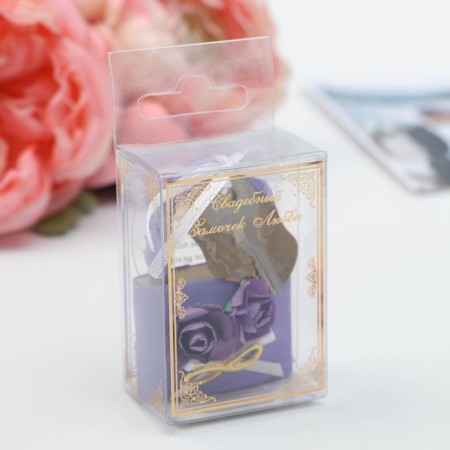 Wedding castle with the key "Tied by fate forever."-4