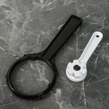 A system for filtering water for the heiser-3 bio sink, for hard water-6