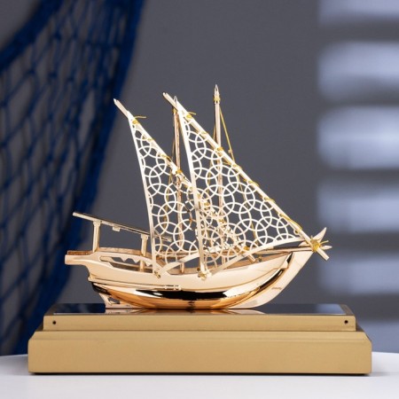 Souvenir ship on the stand sailboat 21cm-4