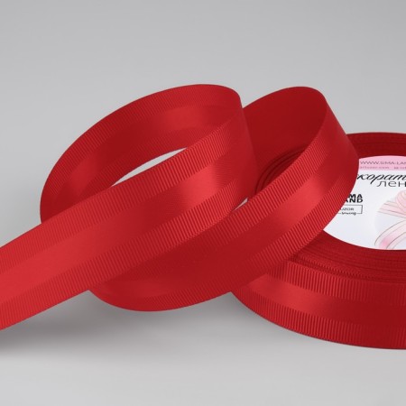 The tape is decorative, repression/satin, 25 mm, 18 ± 1 m, red color