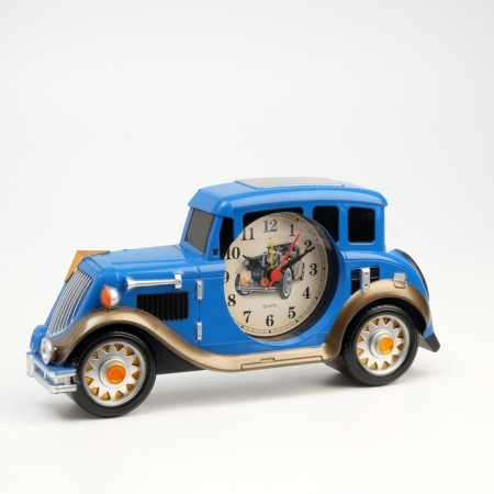 Clock - desktop an alarm clock, discrete move, d -7.5 cm, 12 x 24.5 cm, aa-1