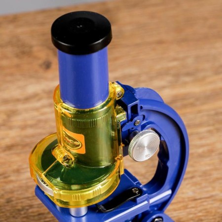 Microscope, increase in an increase of 450x, 200x, 100x, blue-3