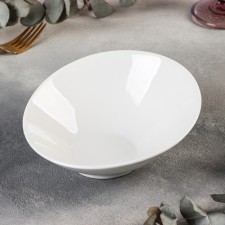 The porcelain shade of the White Label, 300 ml, white color