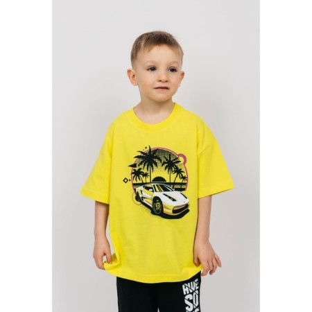 T -shirt for a boy, height 104 cm, yellow color