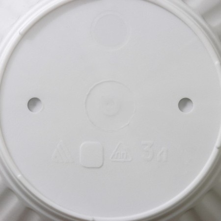 Pot with the pallet "Lausanne", 3 l, the color is white-4
