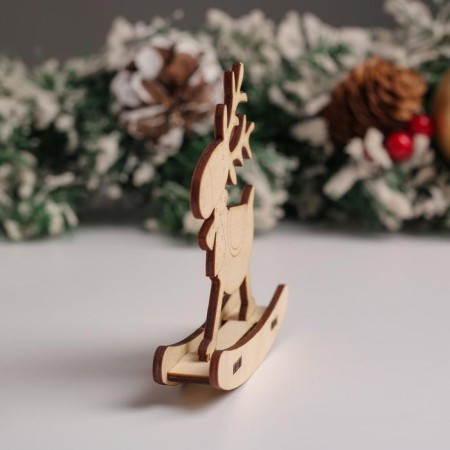 Swearing "Elk with a scarf", 9.5x10.5x2.1 cm-1