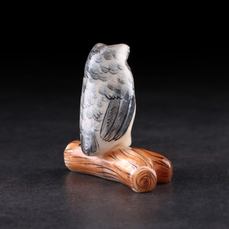 Souvenir "Owl on a log." 8 × 3.5 × 7.5 cm, selenite-4