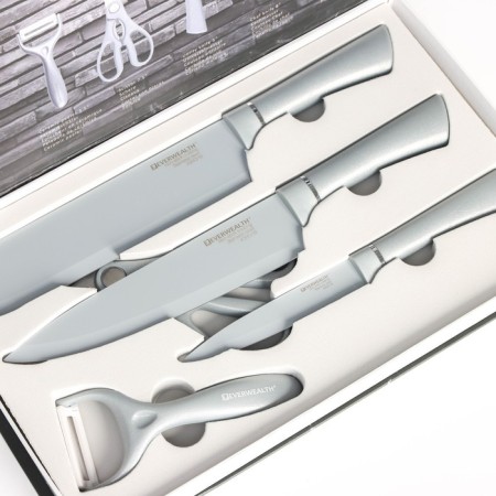 A set of BLADES kitchen supplies, 5 objects: 3 knives, vegetable vegetables, scissors in the kit, white color-5