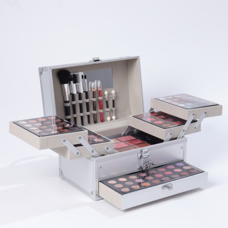A set of professional cosmetics "Miss Young" No. 16-3