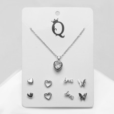 Set of 5 items: earrings (4 pairs), the pendant 