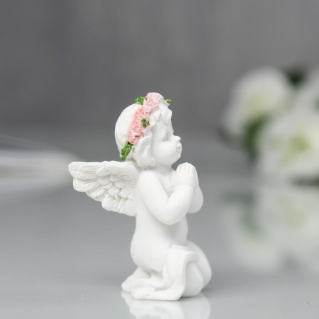 Souvenir Polystone "Angel in a wreath of roses in prayer" MIX 6x4x2.6 cm-2