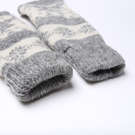 Women's woolen mittens "deer with a snowflake", the color is light gray/white, size 20-22-2