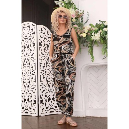 Female costume, size 44-3