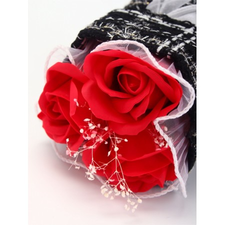 Bouquet of three red soap roses-5