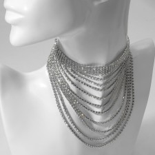 The necklace 
