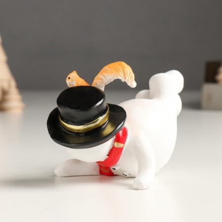 Polystone souvenir "Snowman in the cylinder and scarf, with a squirrel" Mix 12x8x cm-4