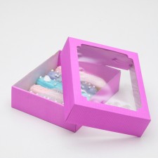 Box with a window, lilac, 18 x 15 x 5 cm