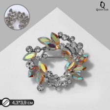 Brooch 