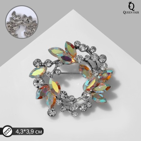 Brooch "Wreath" round, the color of the rainbow-white in silver