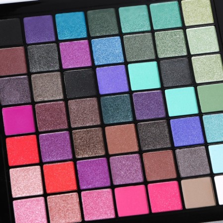 Professional set for makeup (shadows for the eyelids and eyebrows, shine, corrector, blush)-4