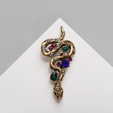 Brooch 