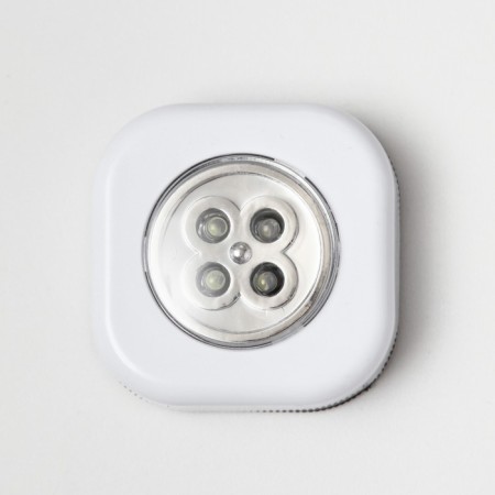 Night Pushlite "Square" 4XLED, 3AAA white 6.5x6.5x2.5 cm Risalux-2