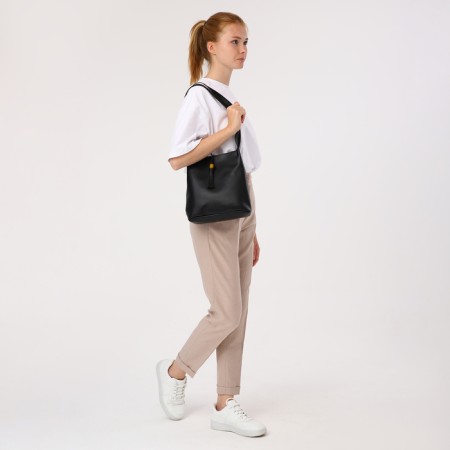 Bag Women's Tout on the valve, black color-5