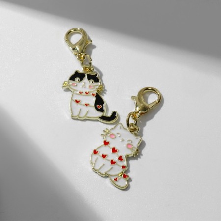 Charm "Uenuppers" cats, colored in gold-1