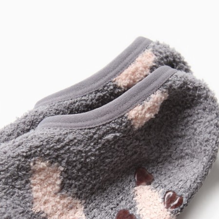 Women's socks shortened with non-slip soles, light gray color with hearts, size 36-39-1