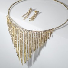 Set 2 objects: earrings, necklace 