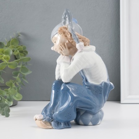 Souvenir Ceramics "Clown after the performance" Color 20x14.5x9 cm-1