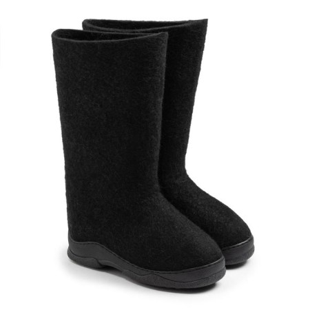 Women's boots are black, size 34