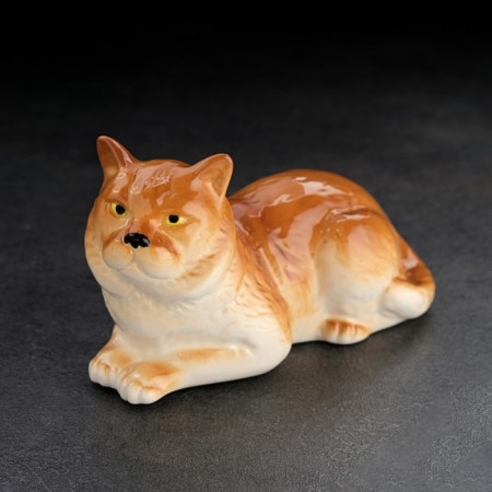 Souvenir "British Cat" 7x6x13 cm, porcelain color mix-1