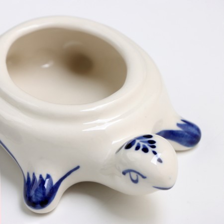 Gzhel box "Turtle", white-blue, ceramics,-5