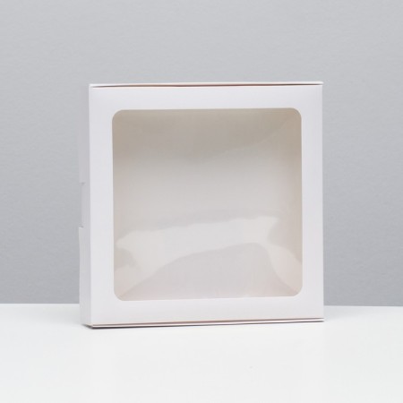 Self -charged box, white, 21 x 21 x 3 cm