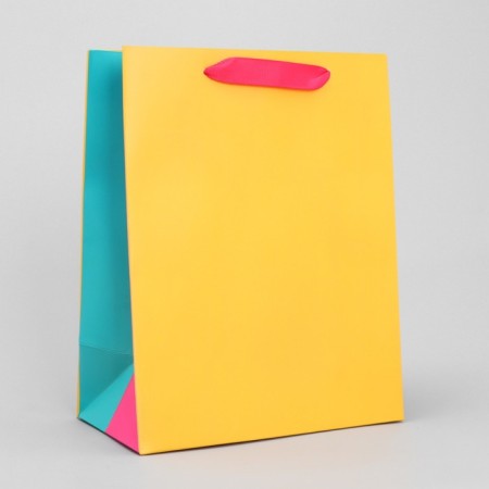 Three-color gift package, packaging, “yellow-pink-blue”, MS 18 x 23 x 10 cm-1