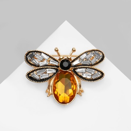 Brooch "Fly" trend, color in gold
