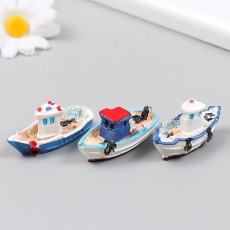 Figure for Florarium Polystone "Fish boat" MIX 5x2x2 cm