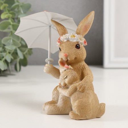 Polystone souvenir "Cute bunnies under an umbrella" 12x9.5x14.5 cm-3