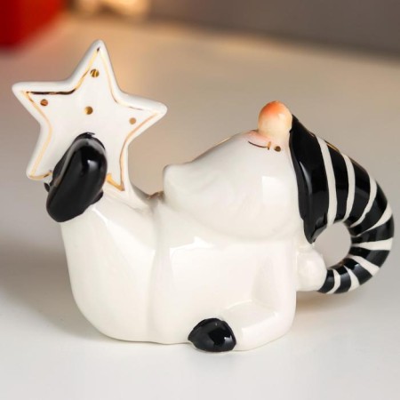 Souvenir Ceramics "Grandfather Frost, black striped cap, large star" 9,5x6.4x12.4 cm