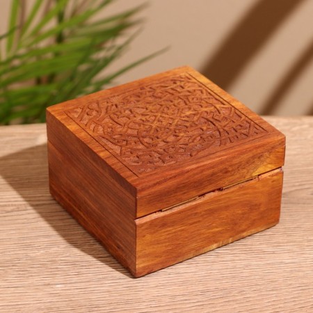 Carved box 10x10x6 cm, shisham tree-2
