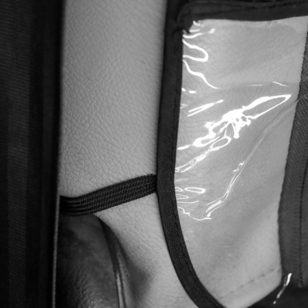 Torso-organizer cape, on the front seat, 60 × 43 cm, film-7